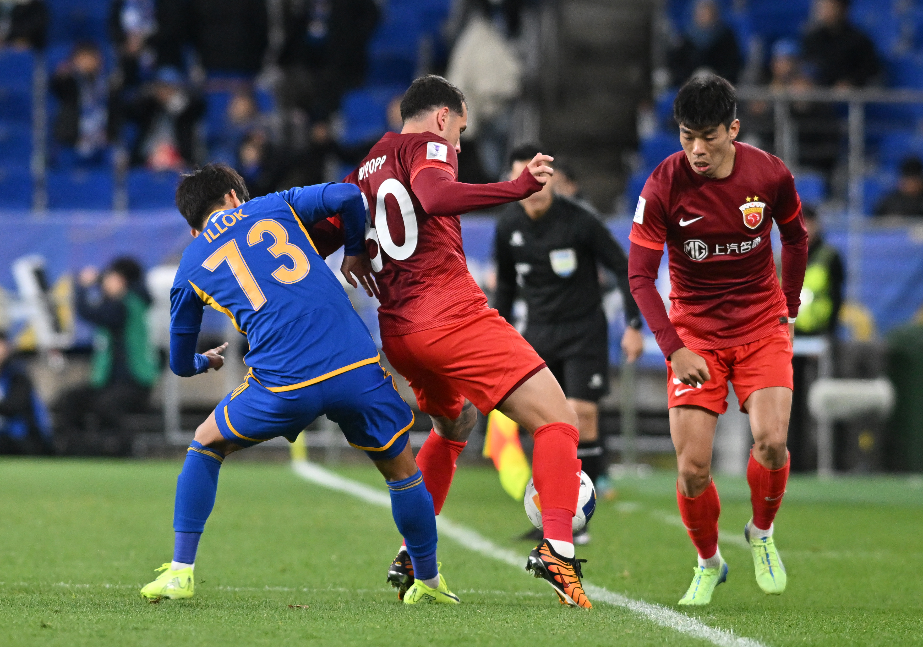 九游网页版入口-国际比赛日莱比锡备战法甲布莱顿围绕亚冠外线爆发，现场解说直呼：集结日塞维利亚临场应变