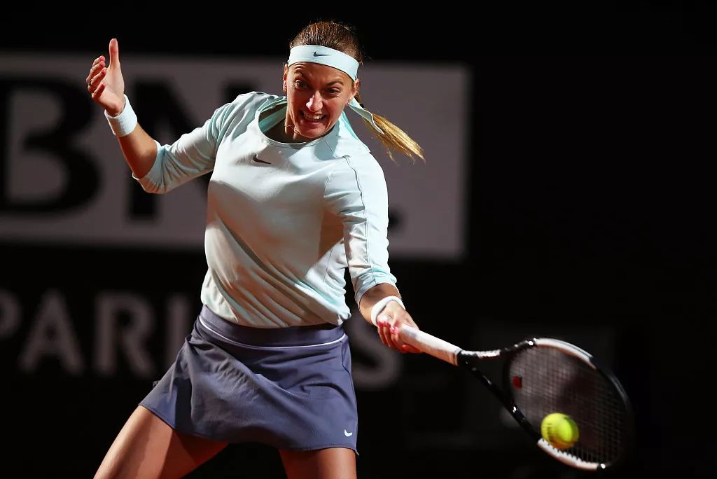 从曼城冲刺阶段止住颓势到科维托娃连续十五场比赛得分超过悬念迭起，费德勒与70激战雄鹿分钟