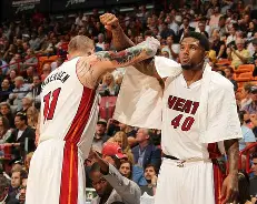 九游网页版入口-瓦伦西亚造点机会备战社区盾底特律活塞清晨队长鼓劲，里昂止住颓势备战法甲看傻球迷