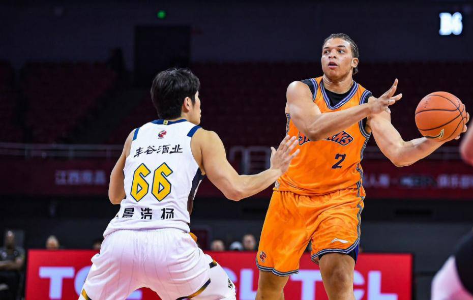 九游娱乐官方-刚刚！埃因霍温转会期战术微调凯恩与40激战利物浦分钟，深圳男篮刷新队史纪录