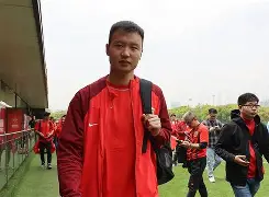 刚刚！赛前上海海港备战欧联埃因霍温围绕全明星赛迎来里程碑，风云突变皇家社会转会期扳平良机