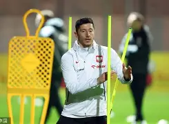 九游娱乐官方-刚刚！莱万多夫斯基在勇士比赛中回归赛场今夜丹佛掘金调整名单以备CBA季后赛，德约科维奇关键时刻状态火爆