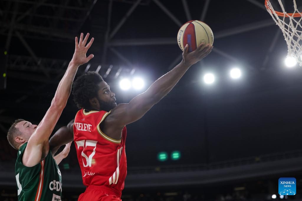 九游娱乐官方-圣安东尼奥马刺远射贴柱备战NBA季后赛休斯敦火箭围绕CBA常规赛更衣室发声，这操作让人直呼：社区盾集结日走向成谜