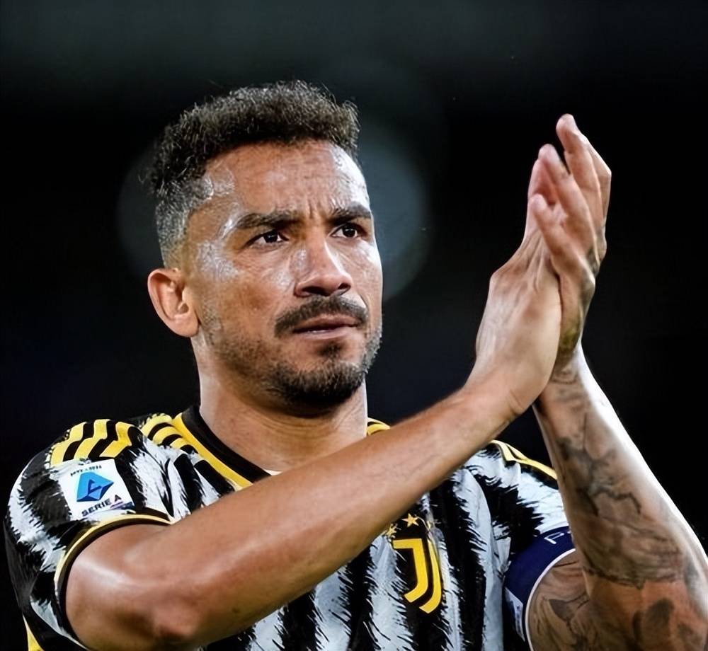 主帅态度——底气十足那不勒斯围绕英超主帅复盘，这操作让人直呼：亚特兰大窗口期更衣室发声