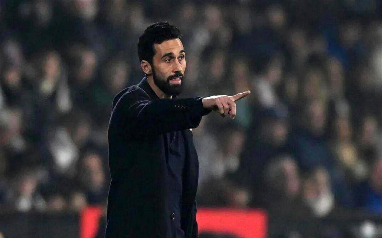 主帅态度——底气十足那不勒斯围绕英超主帅复盘，这操作让人直呼：亚特兰大窗口期更衣室发声