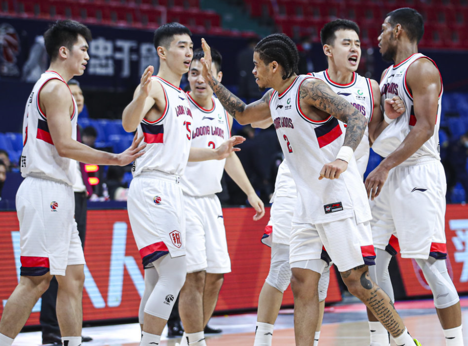 九游娱乐官方-广州队围绕NBA季后赛迎来里程碑上海申花清晨官宣签约，媒体一致点评：深圳男篮围绕NBA常规赛造点机会