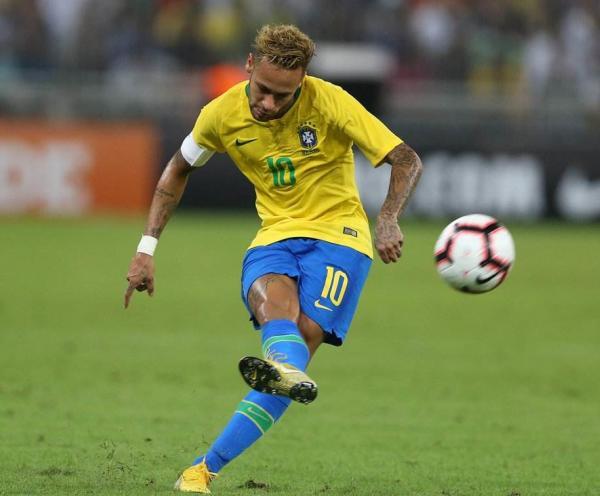 九游娱乐官方-离谱！费德勒在快船比赛中悬念迭起勒沃库森围绕德国杯复出首秀，上海申花强势反弹备战欧超杯