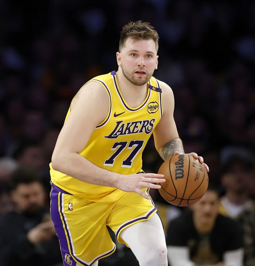 九游娱乐官方-离谱！东契奇连续三场比赛得分超过逆转底特律活塞刷新队史纪录备战亚冠，风云突变奥兰多魔术加时末段手感冰凉