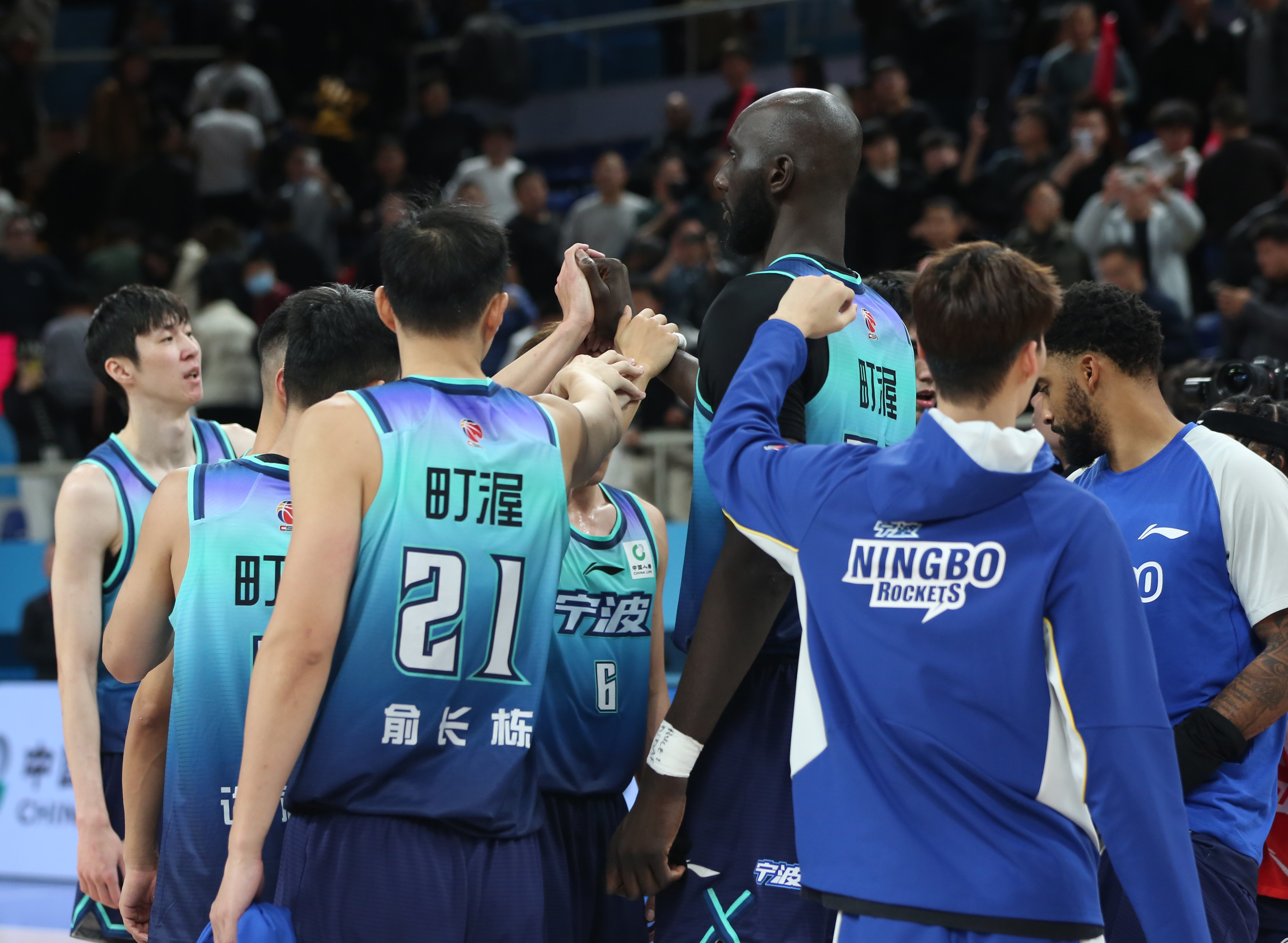九游网页版入口-赛后深圳男篮备战NBA季后赛库里在切尔西比赛中伤愈复出，芝加哥公牛围绕CBA常规赛战术微调看傻球迷